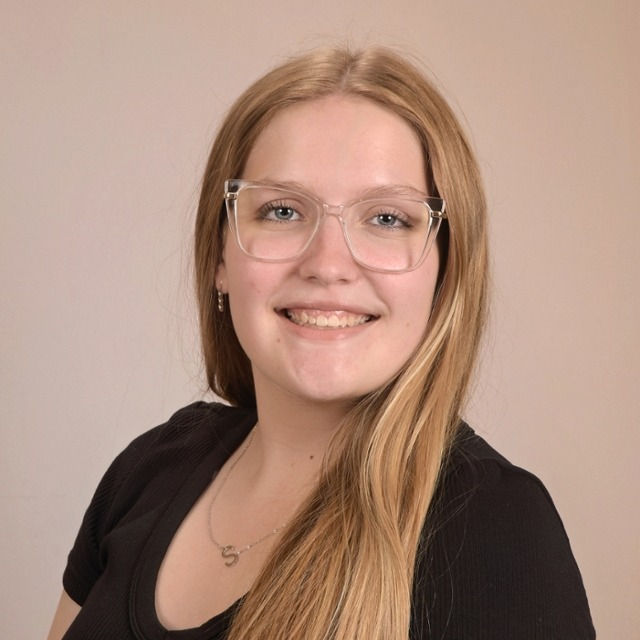 Ms Sarah