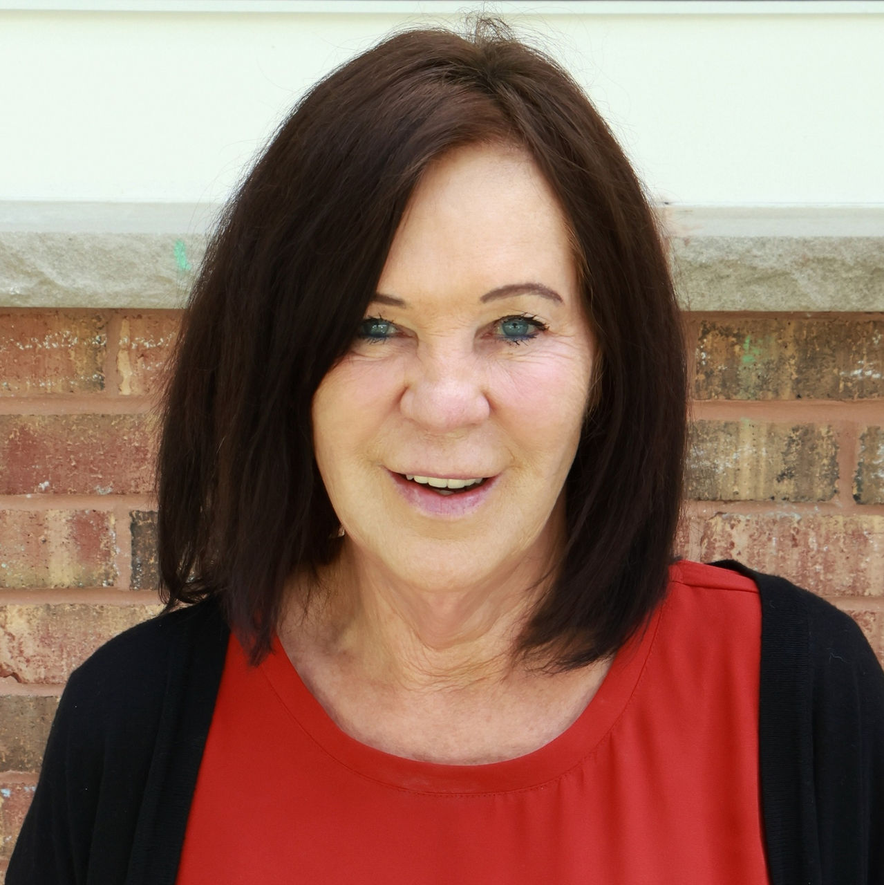 Ms Eileen