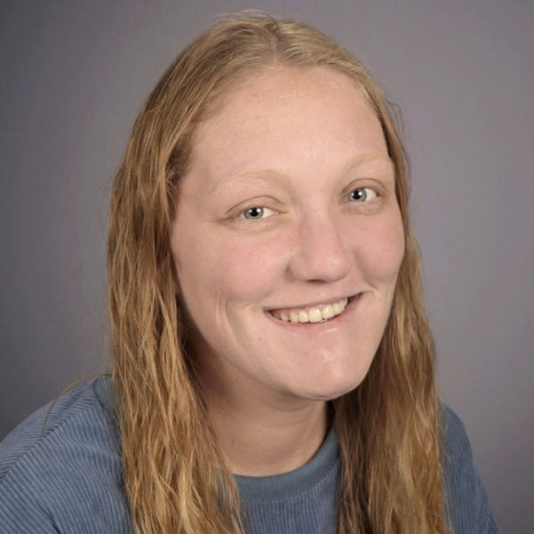 Ashley