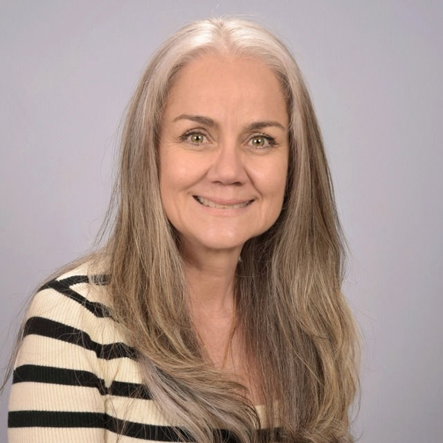 Ms Isabel 